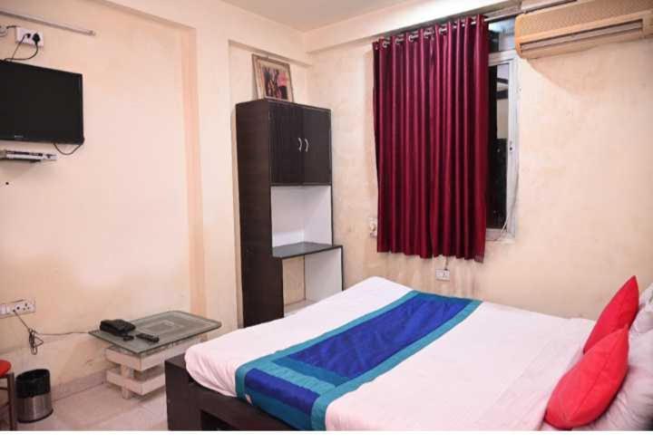 Hotel O Rama Krishna Bhopal Eksteriør billede