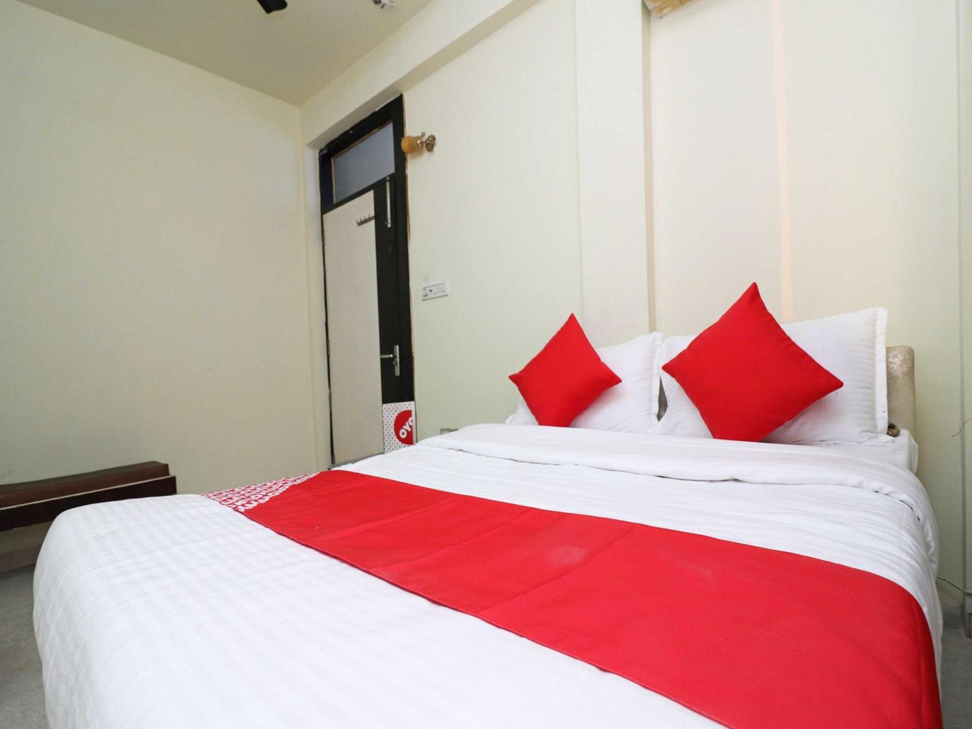Hotel O Rama Krishna Bhopal Eksteriør billede