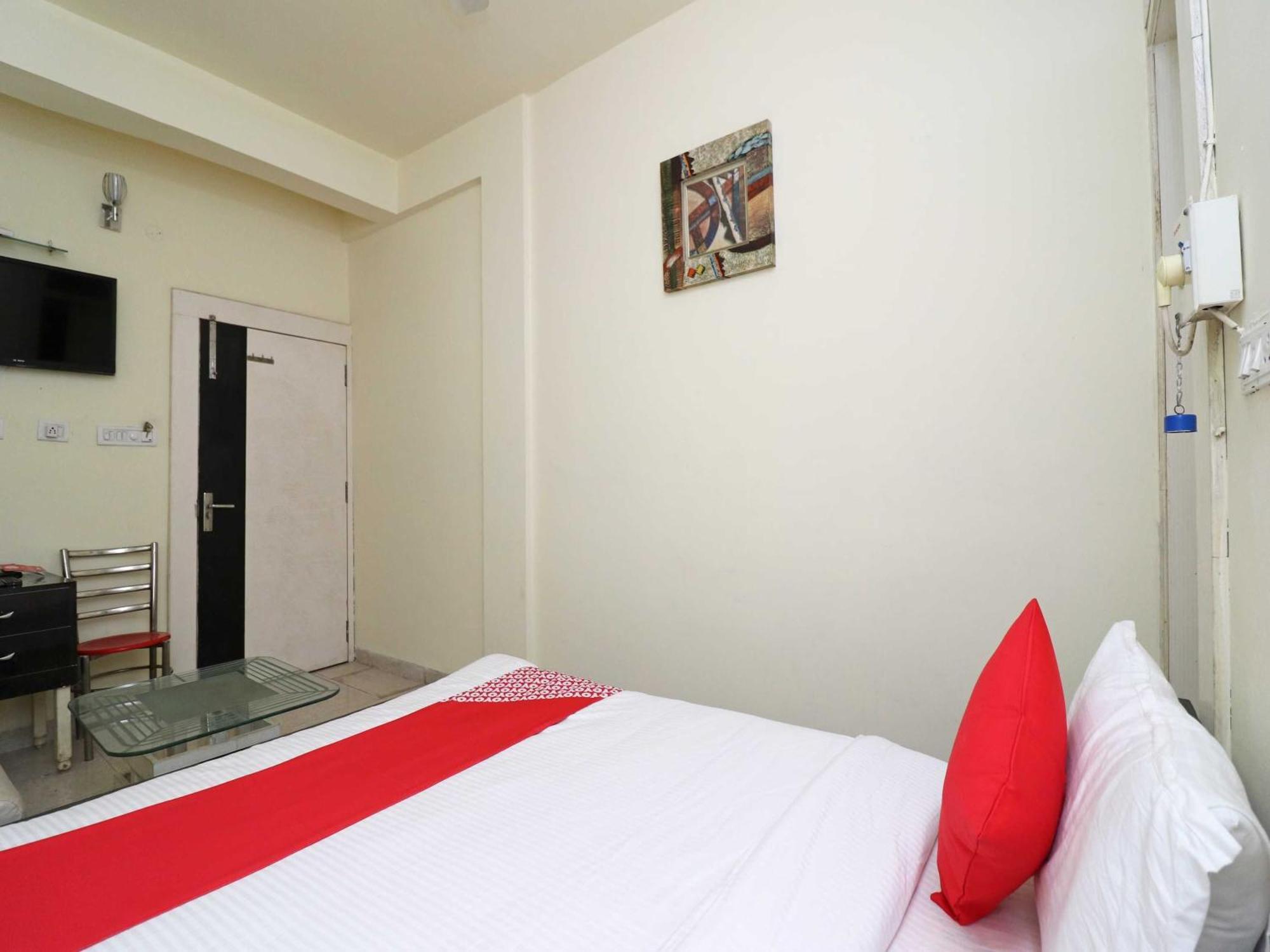 Hotel O Rama Krishna Bhopal Eksteriør billede