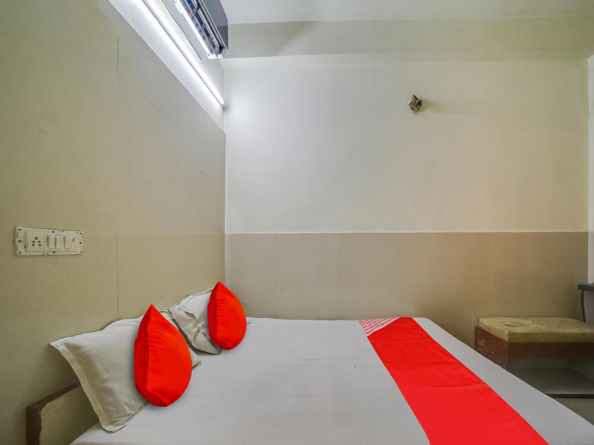 Hotel O Rama Krishna Bhopal Eksteriør billede