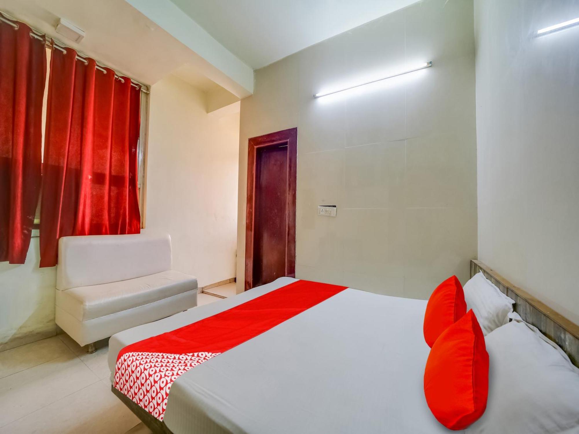 Hotel O Rama Krishna Bhopal Eksteriør billede