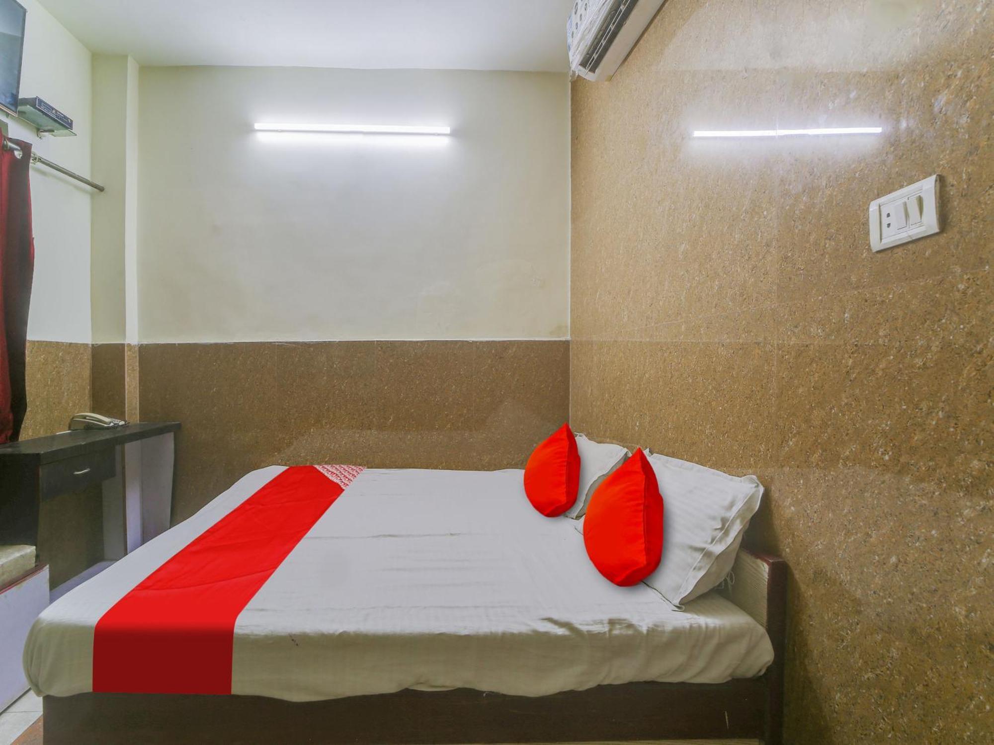 Hotel O Rama Krishna Bhopal Eksteriør billede